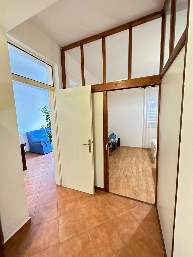 Apartments With A Parking Space Mali Losinj Exterior photo